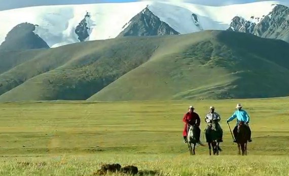 HORSE TREKKING TOUR IN THE CENTRAL MONGOLIA